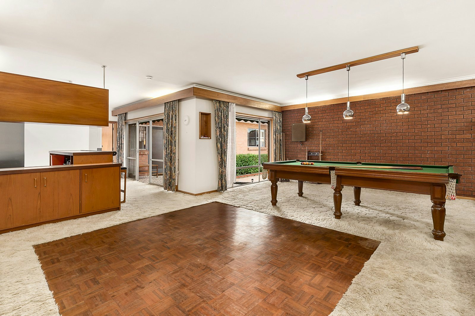 23 Robinlee Avenue, Burwood East, VIC