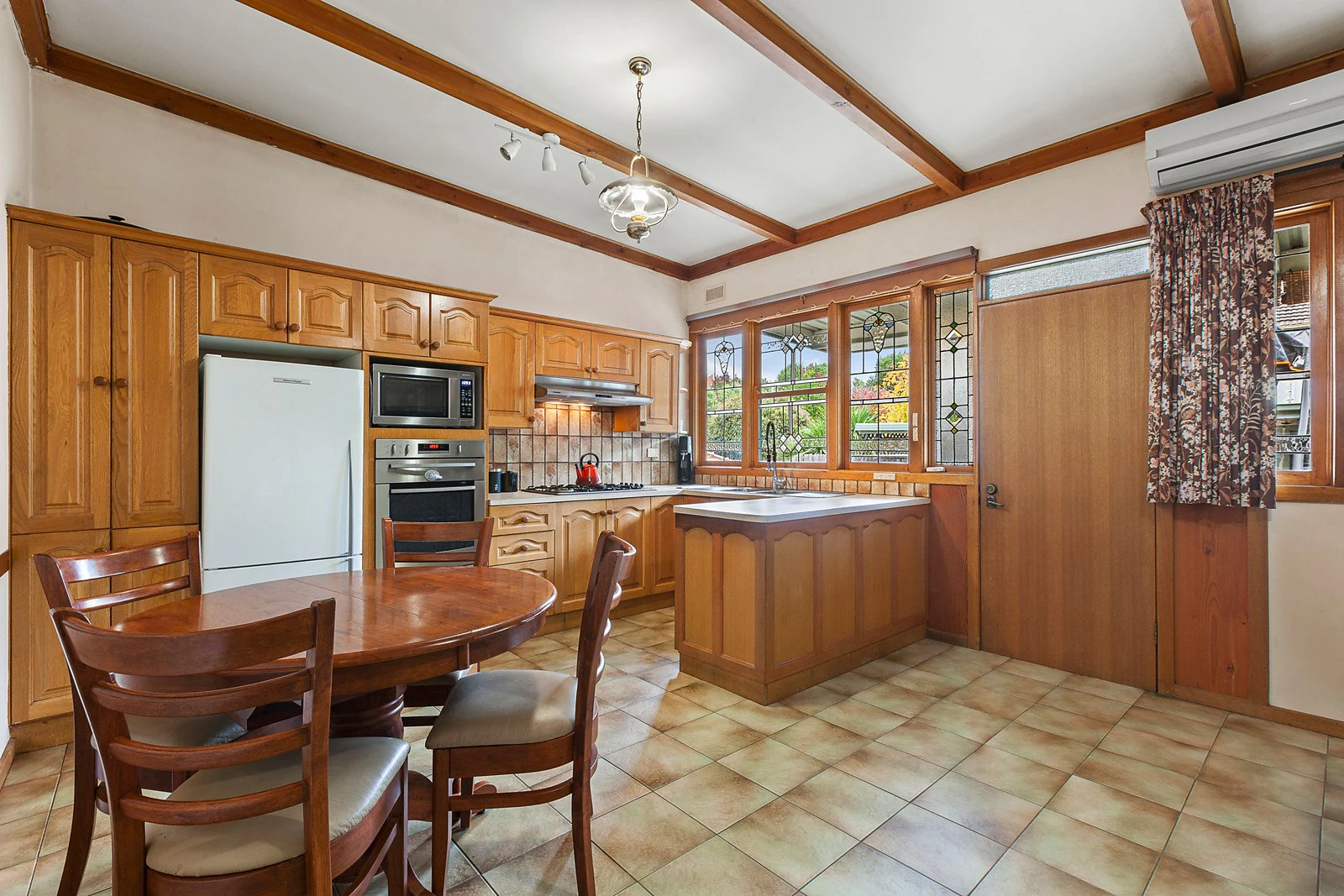 16 Anderson Street, Surrey Hills, VIC