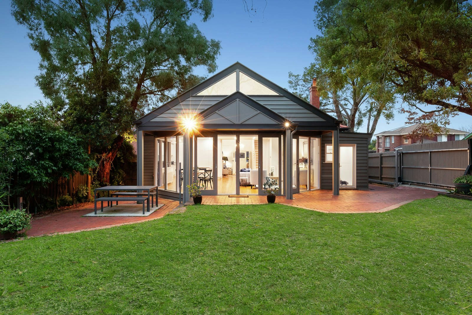 1 Ellis Road, Glen Iris, VIC