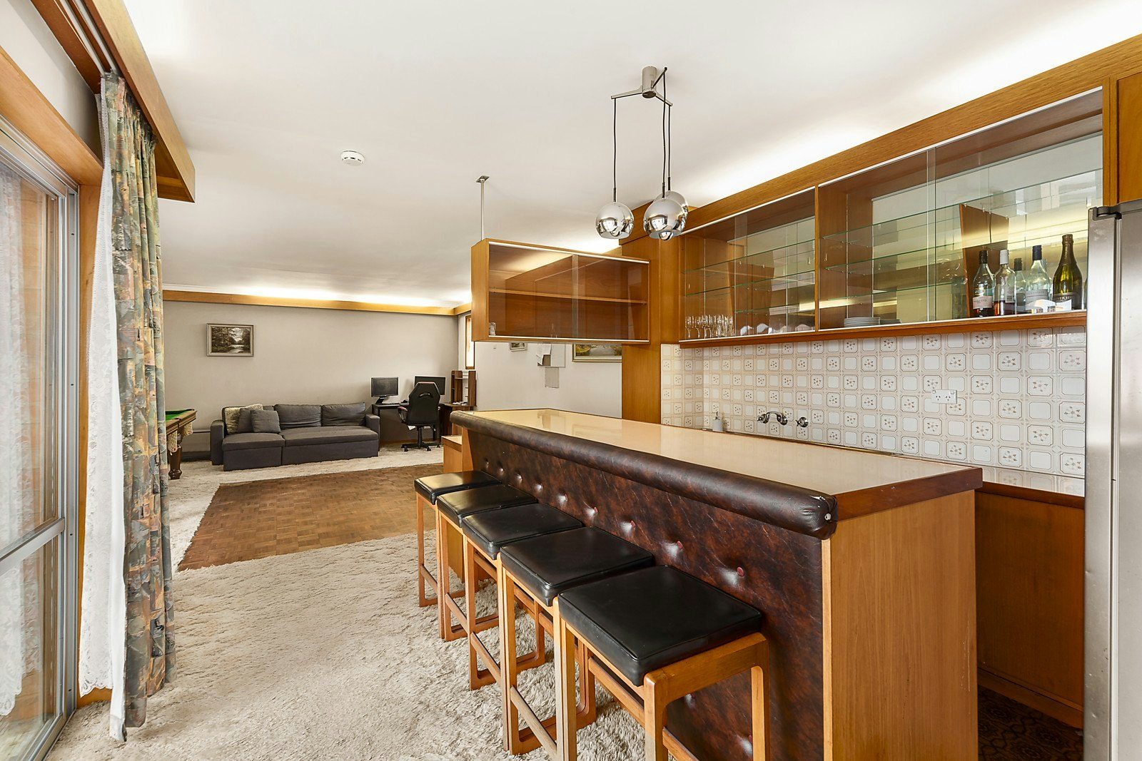 23 Robinlee Avenue, Burwood East, VIC