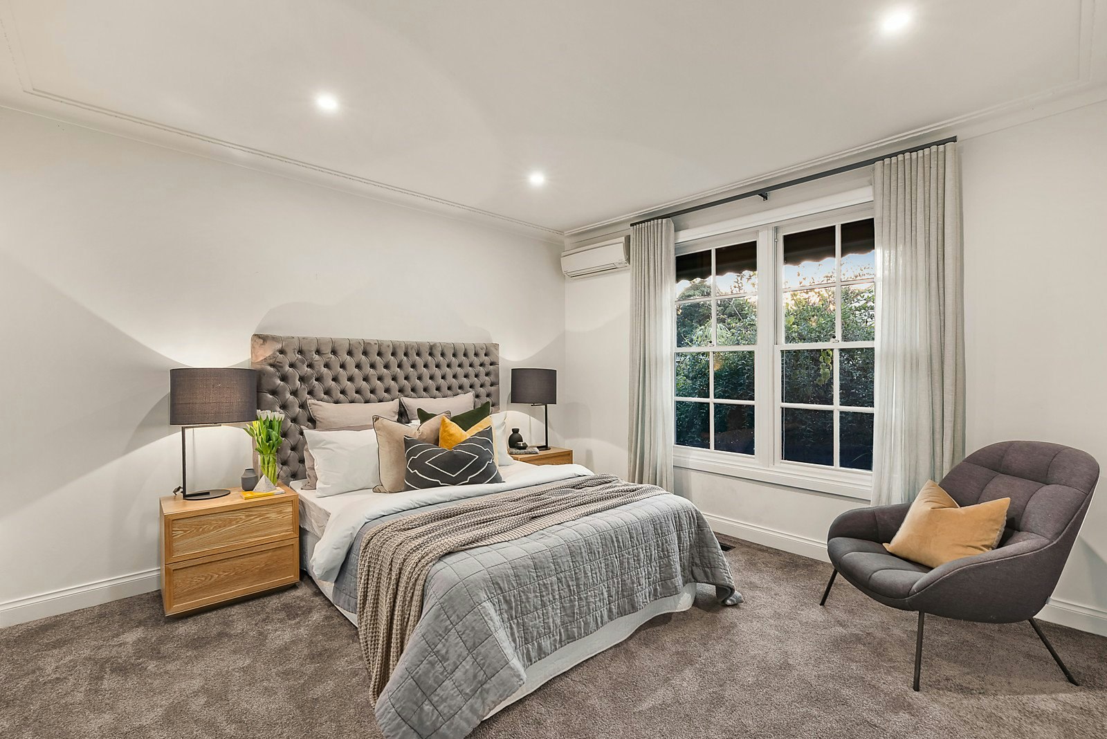 16 Chaucer Crescent, Canterbury, VIC