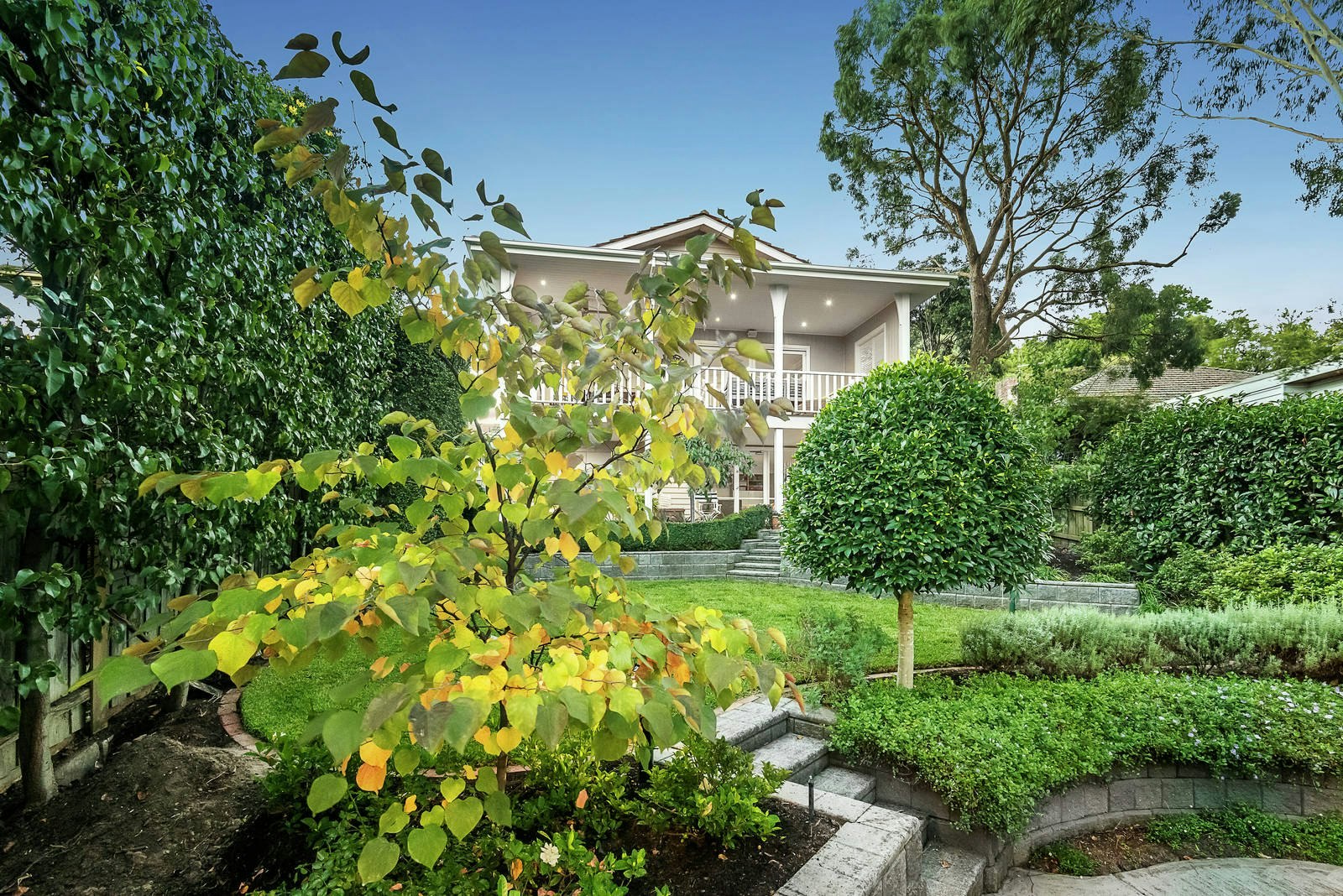 18 Arundel Crescent, Surrey Hills, VIC