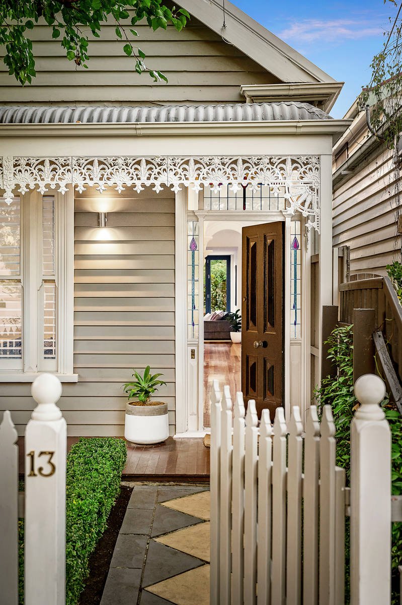 13 York Street, Brighton - Thumbnail 2