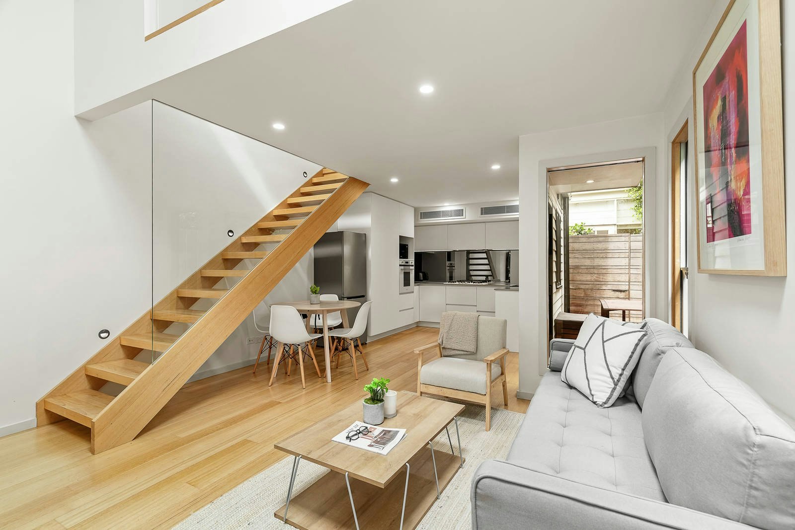 16 Carter Street, Albert Park, VIC