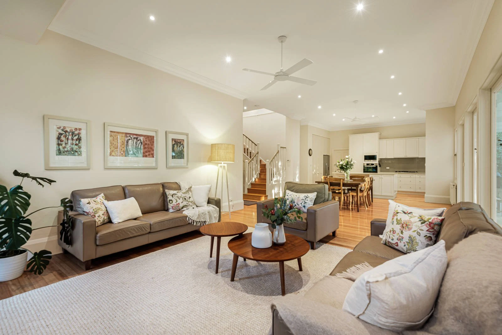 14 Torrington Place, Canterbury, VIC