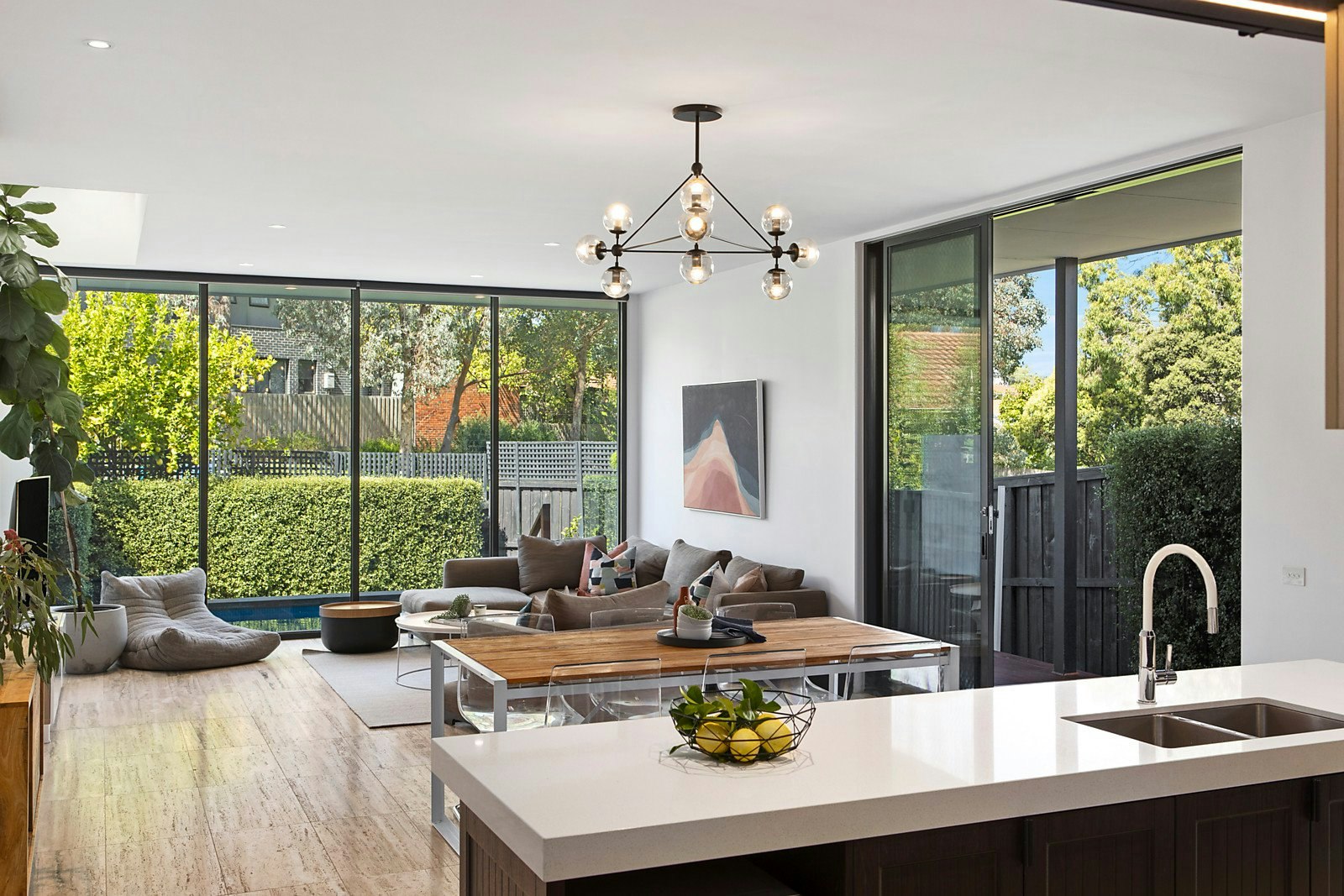 14A Ireland Avenue, Doncaster East, VIC