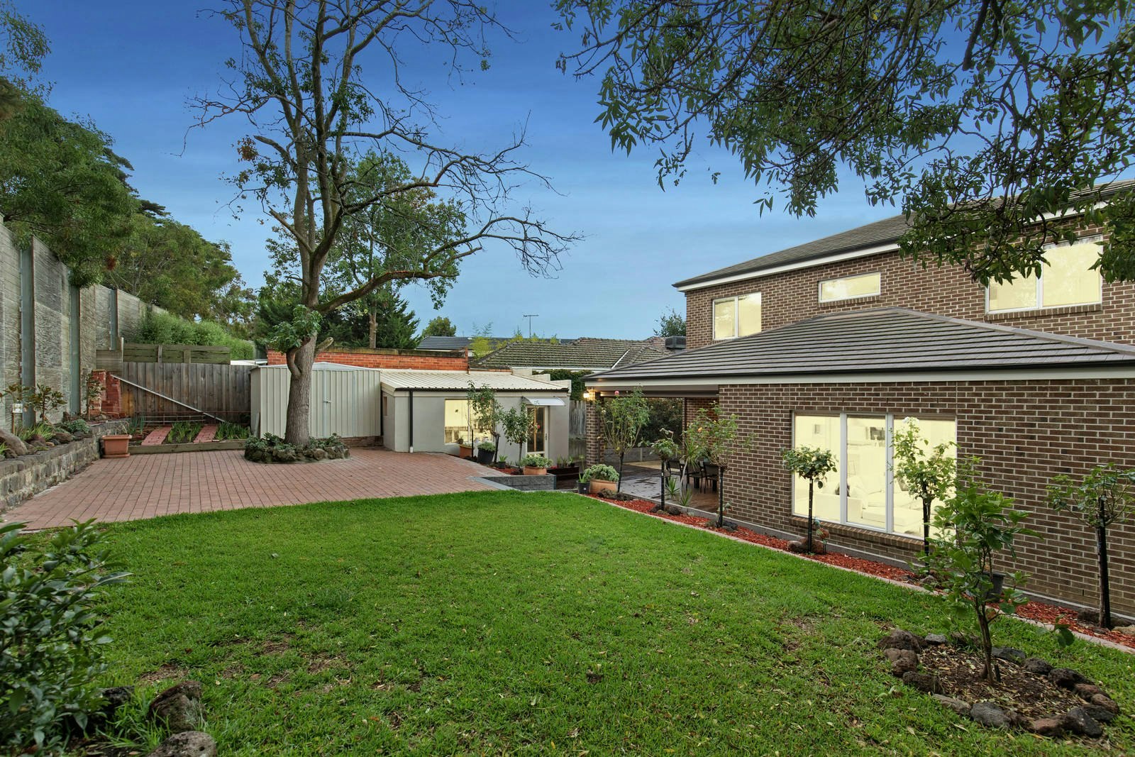 12 Woodlands Avenue, Camberwell, VIC