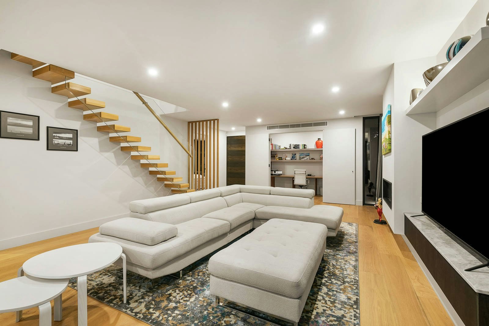 1/5 Hillside Parade, Glen Iris, VIC