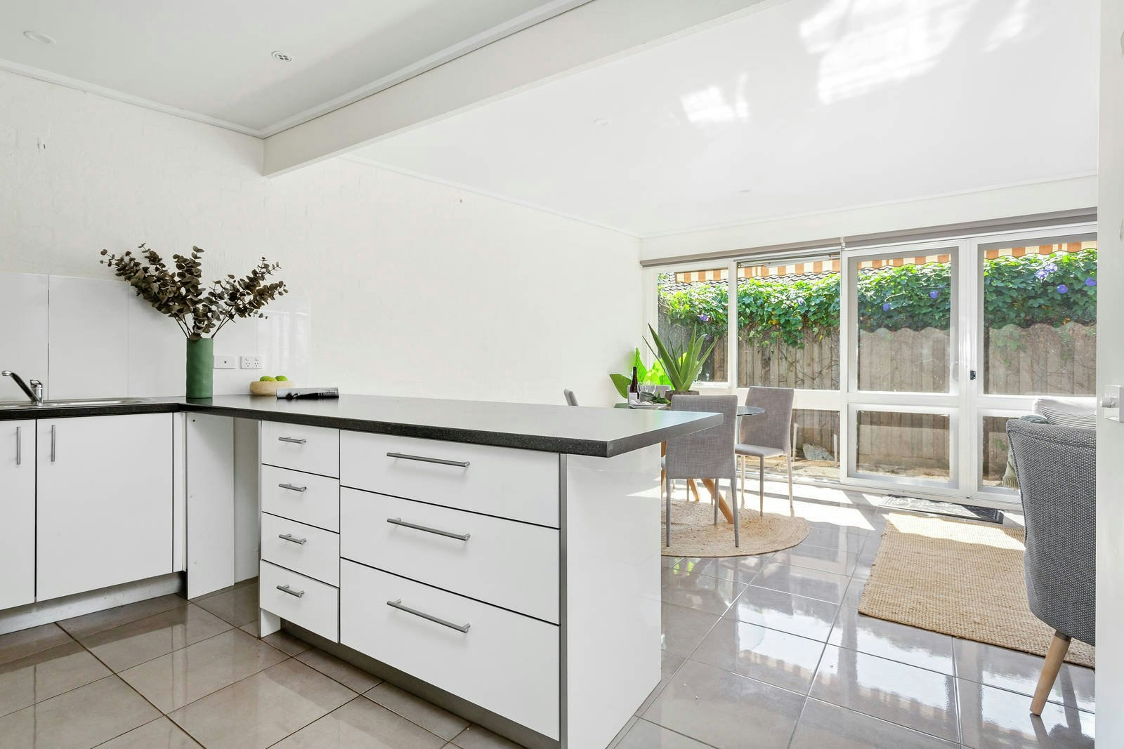 6/125 Mount Eliza Way, Mount Eliza, VIC