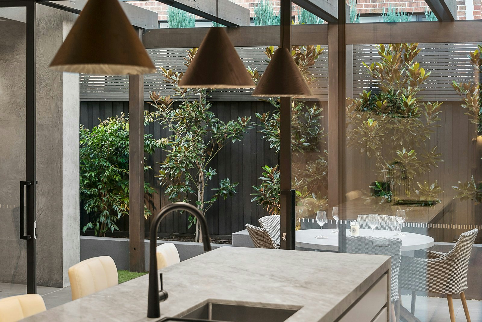 1/5 Hillside Parade, Glen Iris, VIC