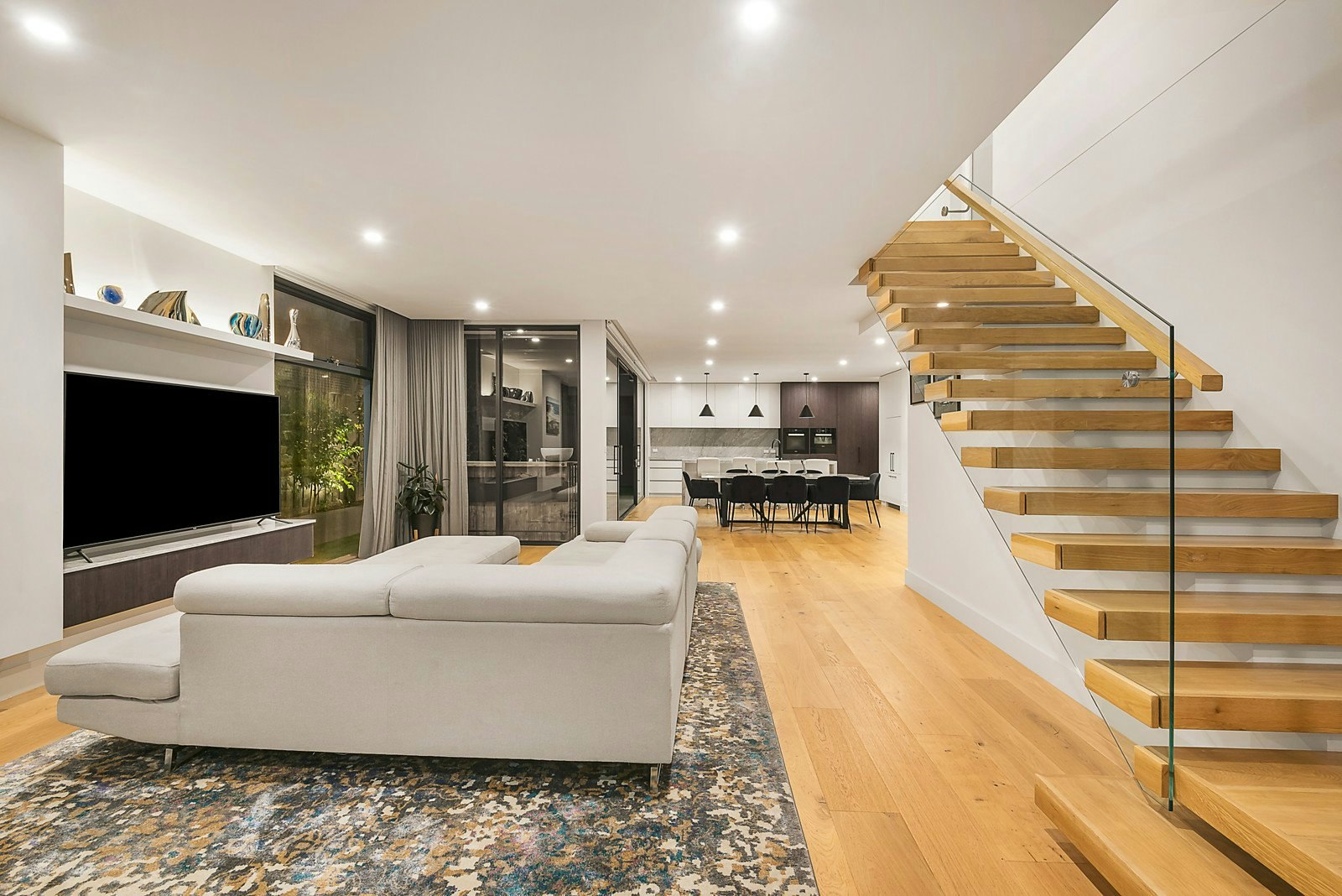 1/5 Hillside Parade, Glen Iris, VIC