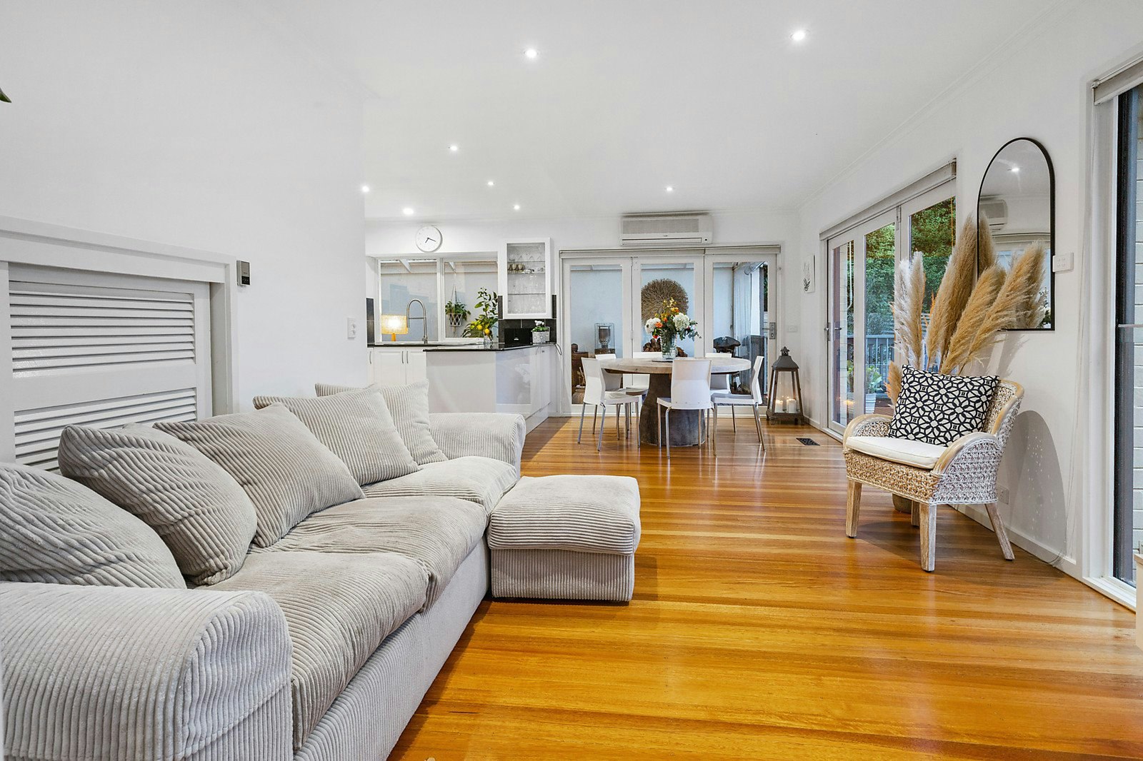 25 Ravenscourt Crescent, Mount Eliza, VIC