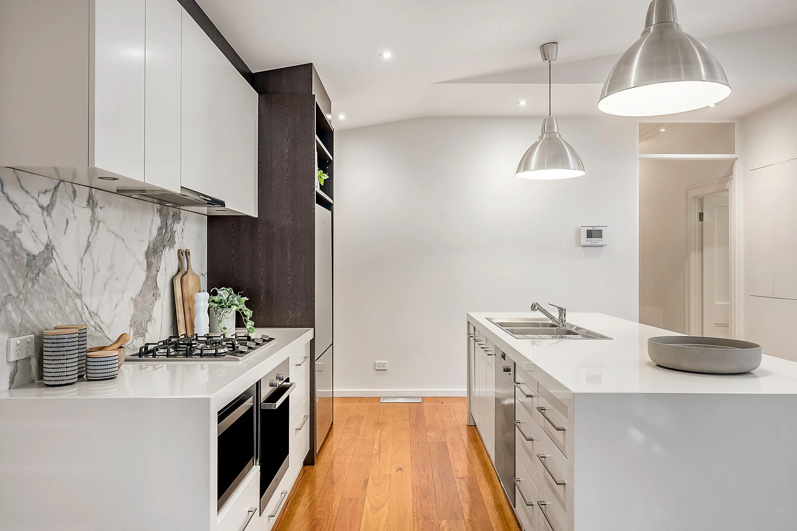 9 Normanby Avenue, Caulfield North, VIC