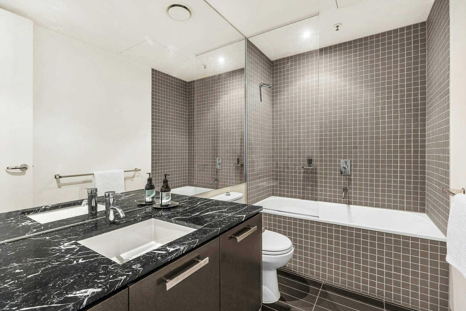 103/1 Roy Street, Melbourne, VIC