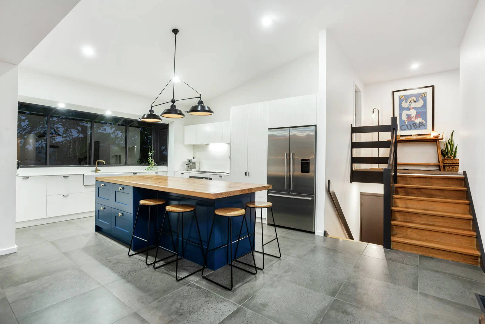 16 Jacaranda Crescent, Mornington, VIC