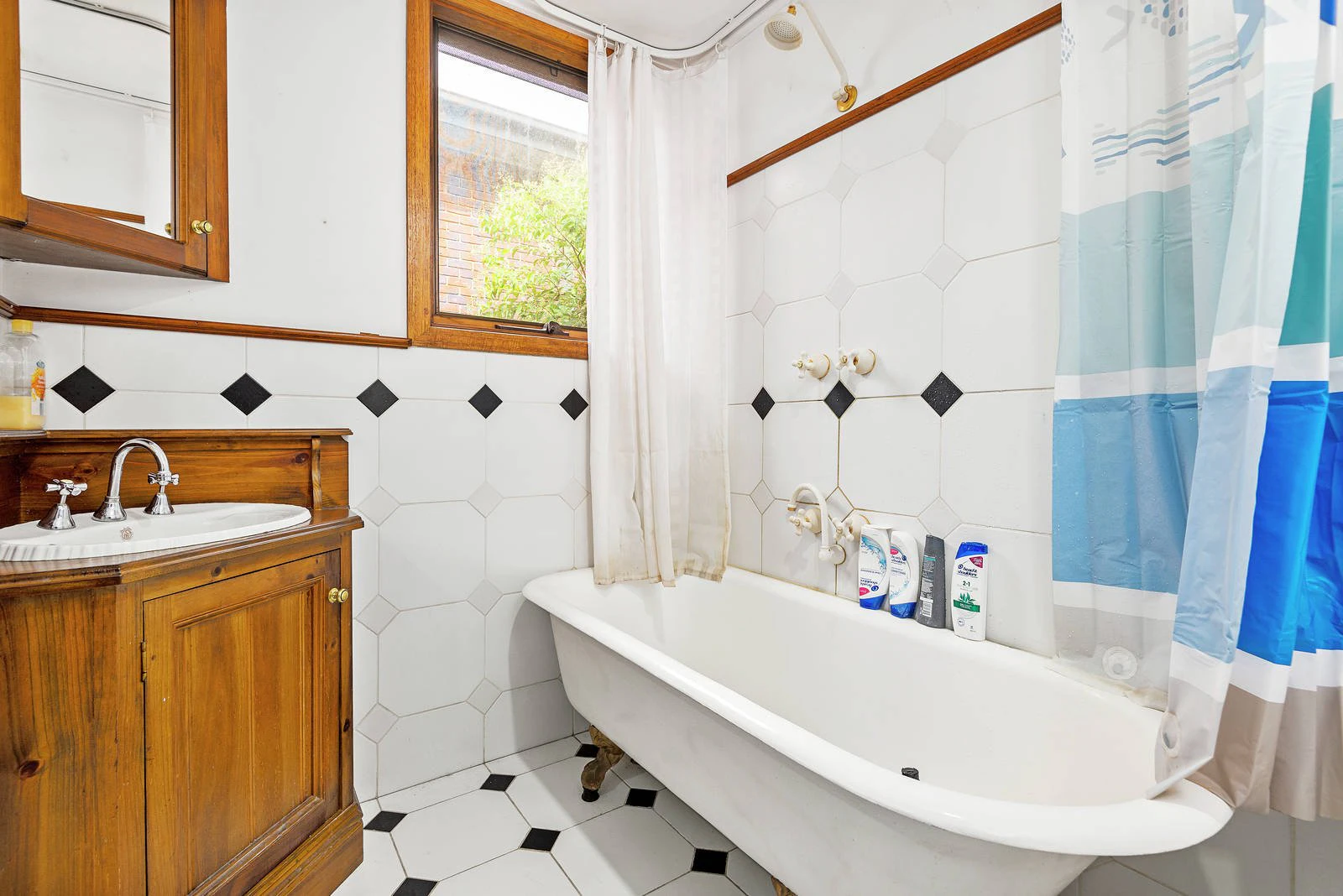 20 Staughton Road, Glen Iris, VIC