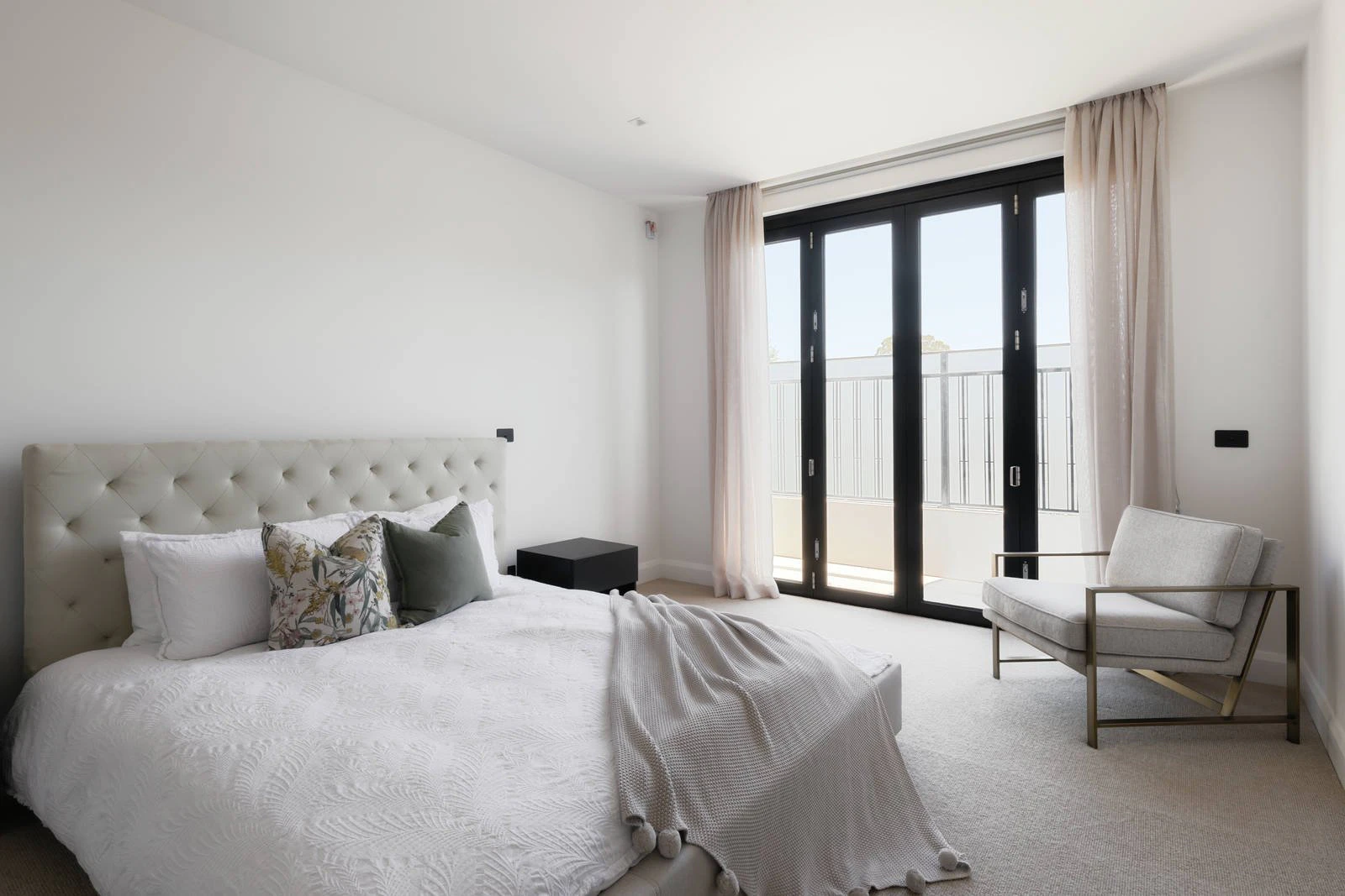 3/2 Brookville Road, Toorak, VIC