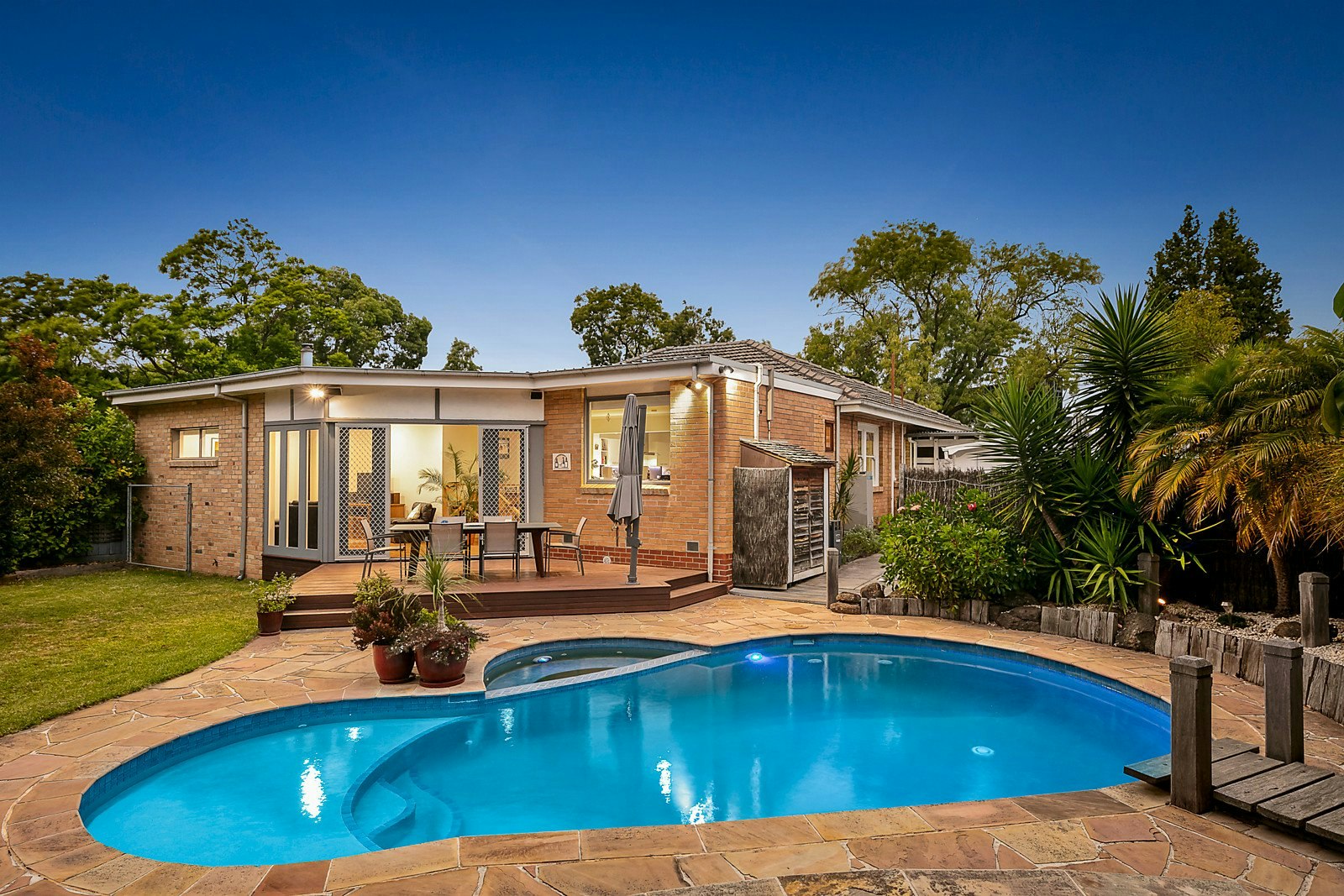 4 Sunlight Crescent, Brighton East, VIC