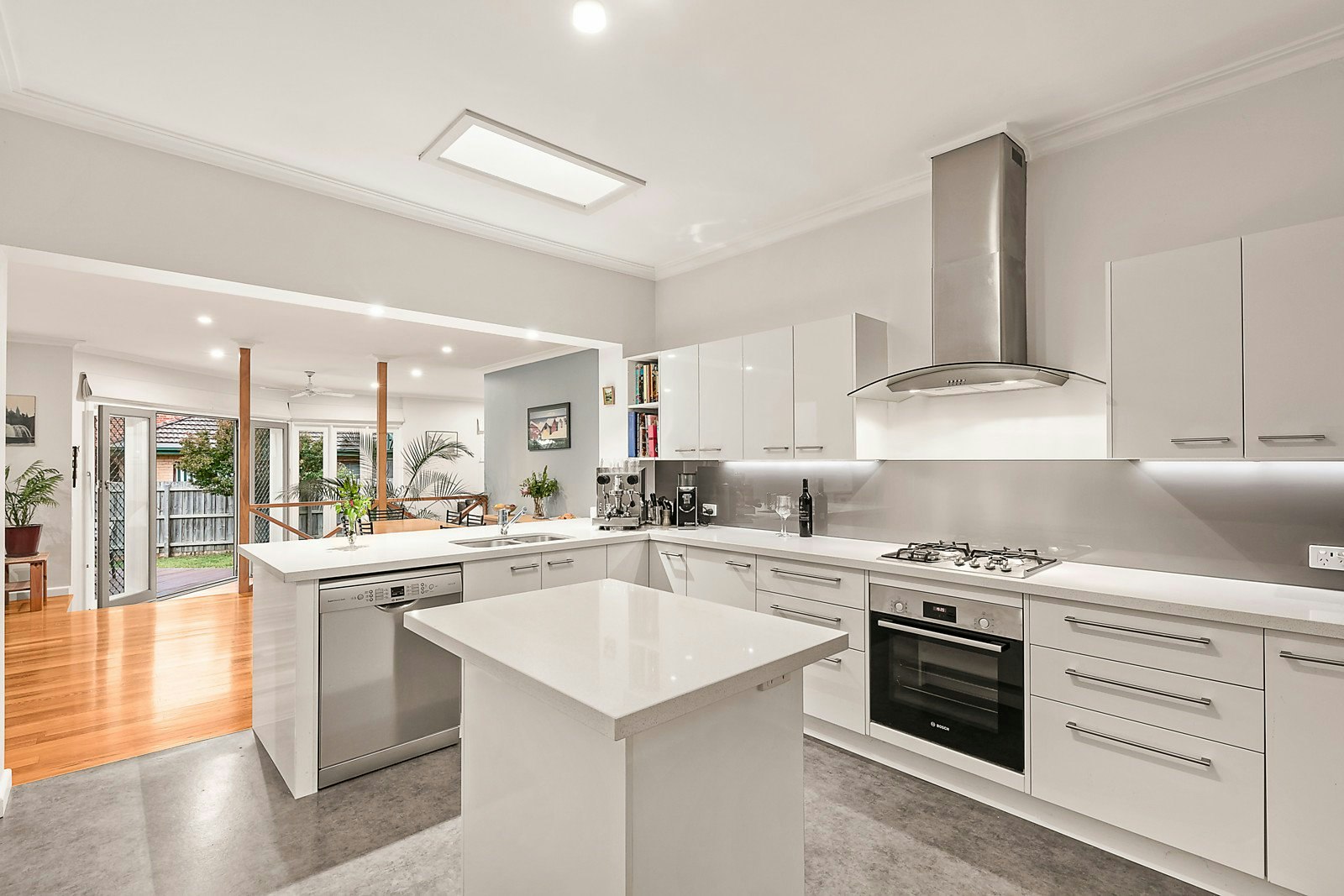 4 Sunlight Crescent, Brighton East, VIC