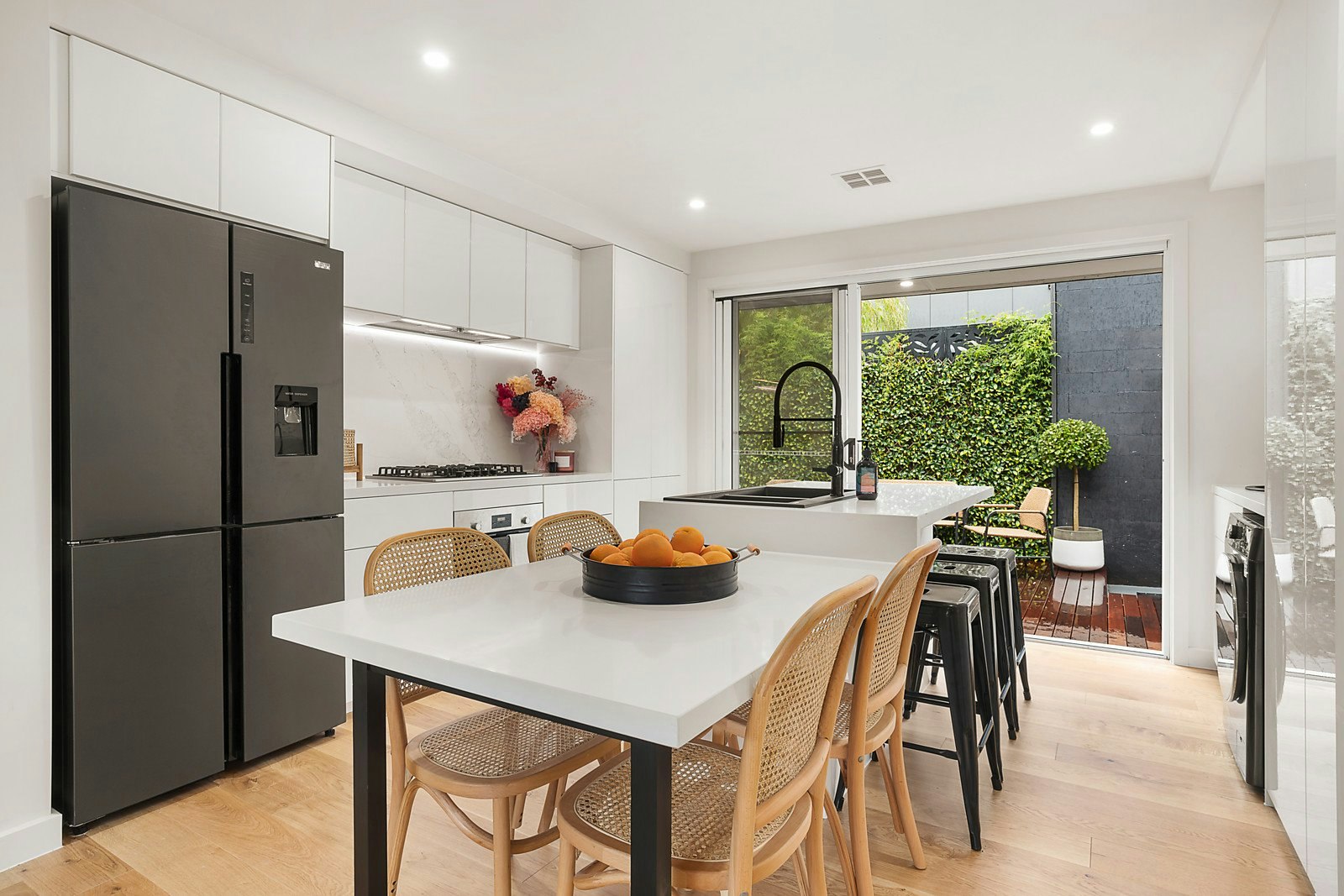 1/25 Grace Street, Mont Albert, VIC