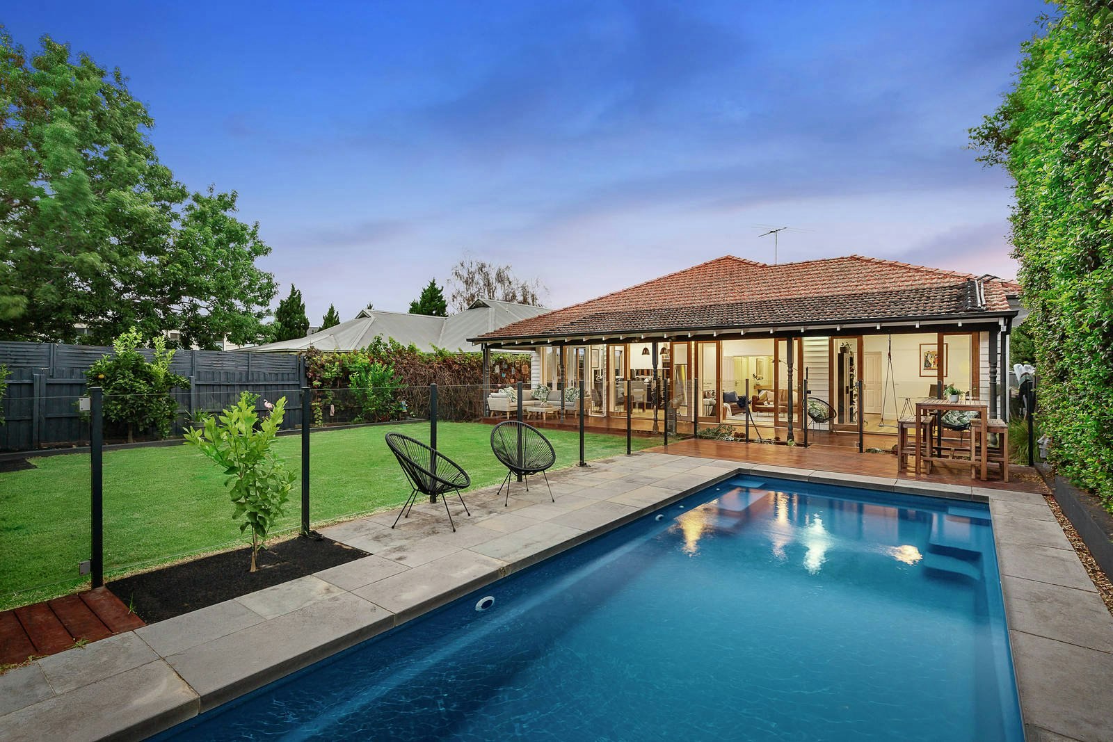 27 Highbury Avenue, Hampton East, VIC