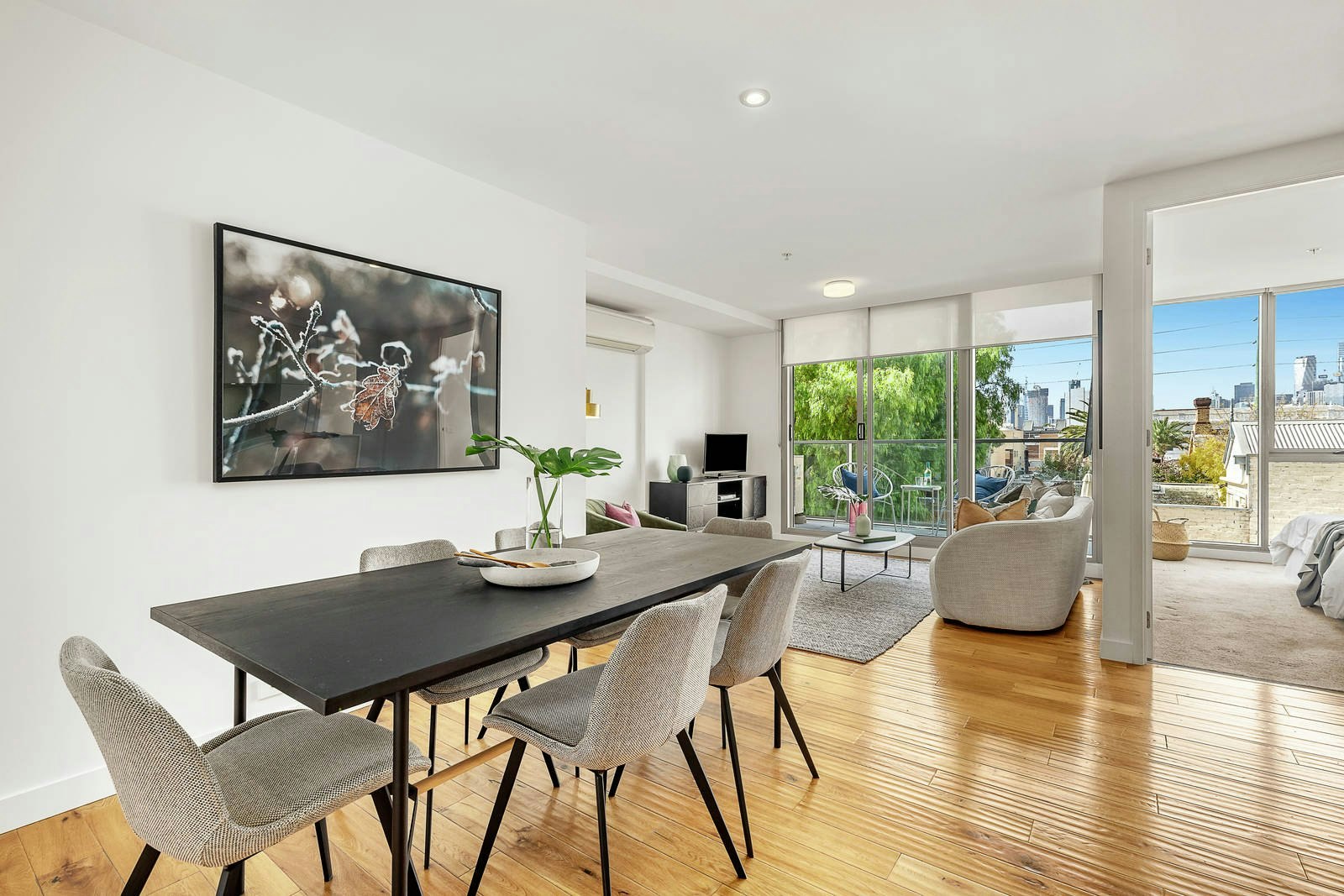 207/101 Bay Street, Port Melbourne, VIC