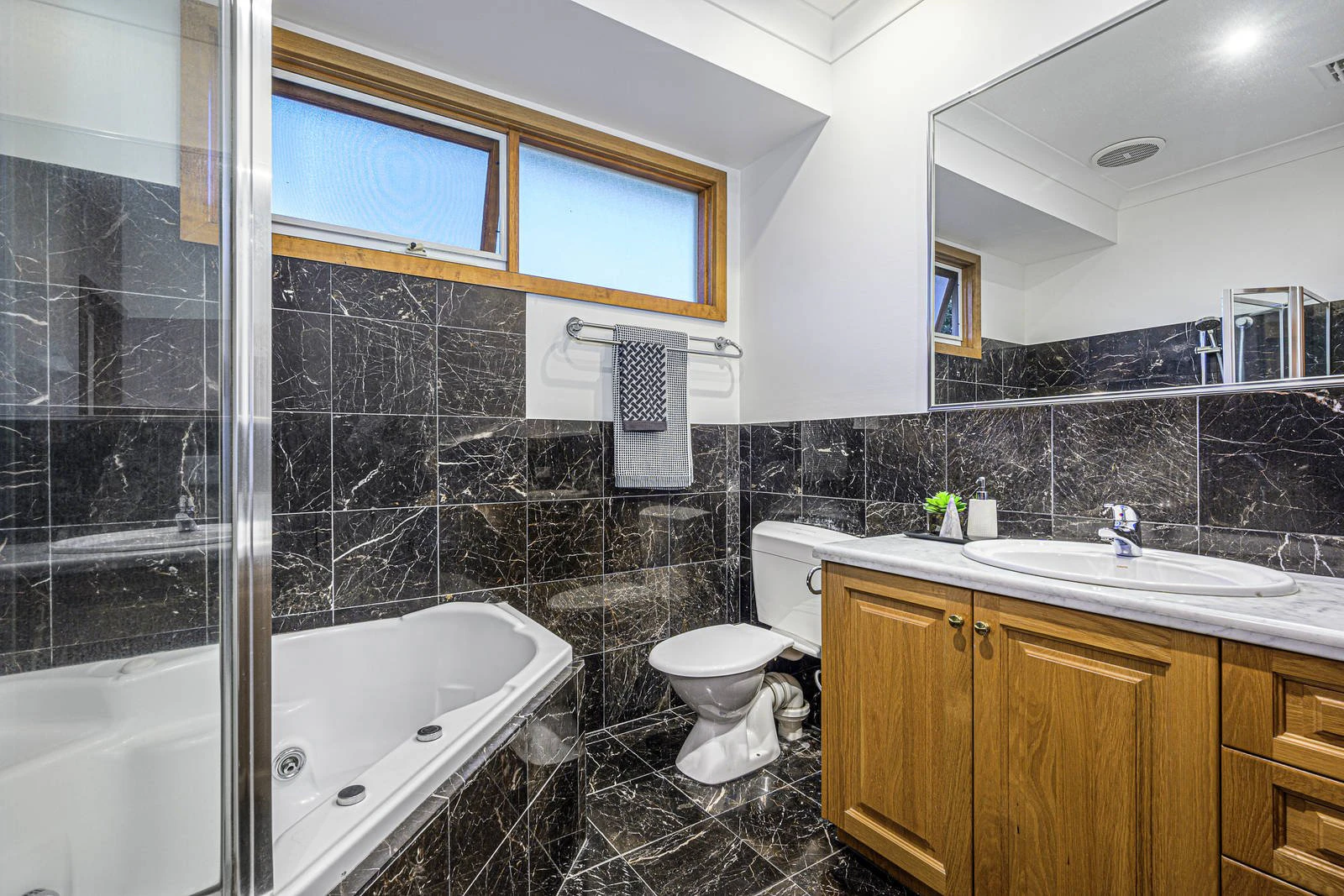 48 Middle Crescent, Brighton, VIC