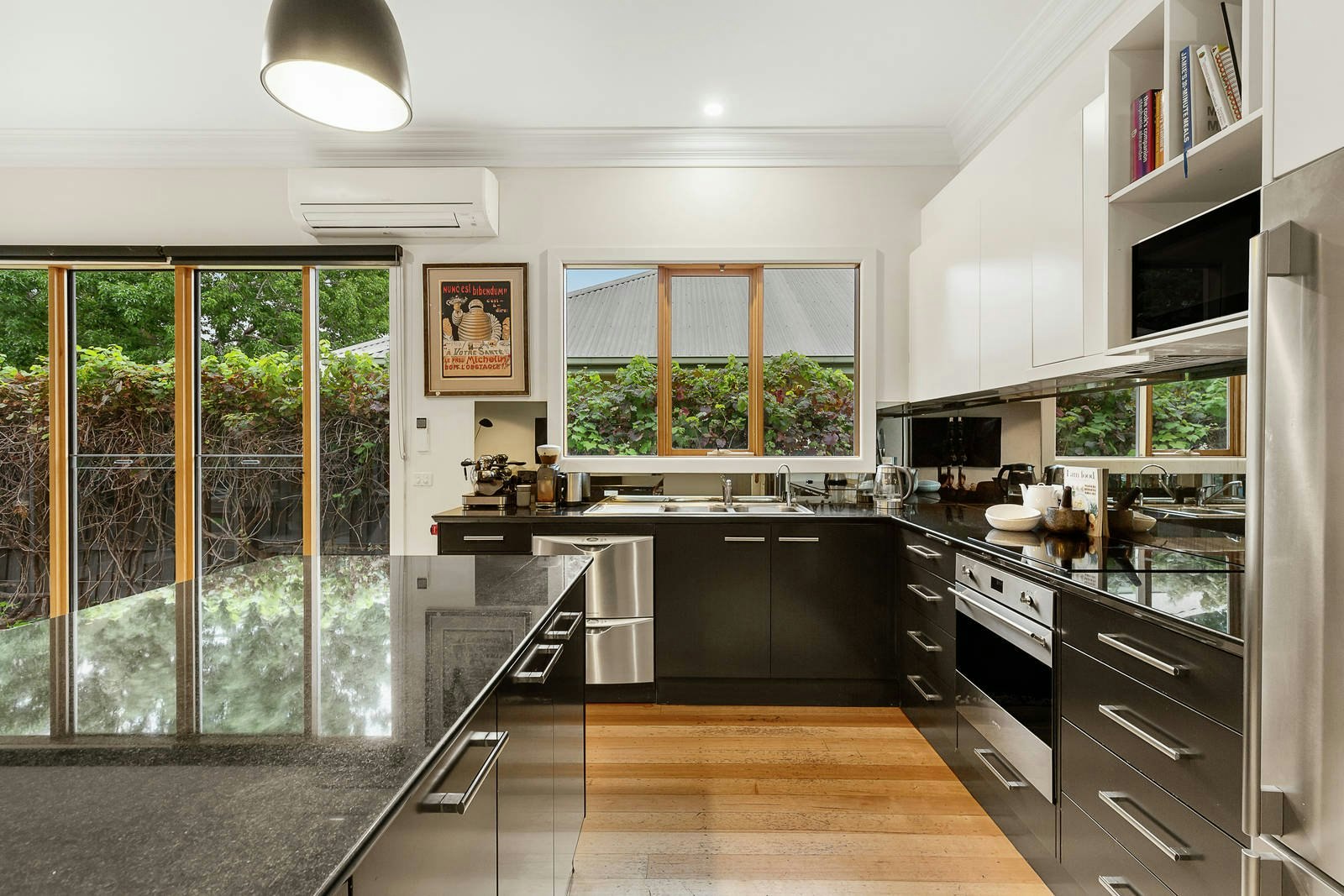 27 Highbury Avenue, Hampton East, VIC