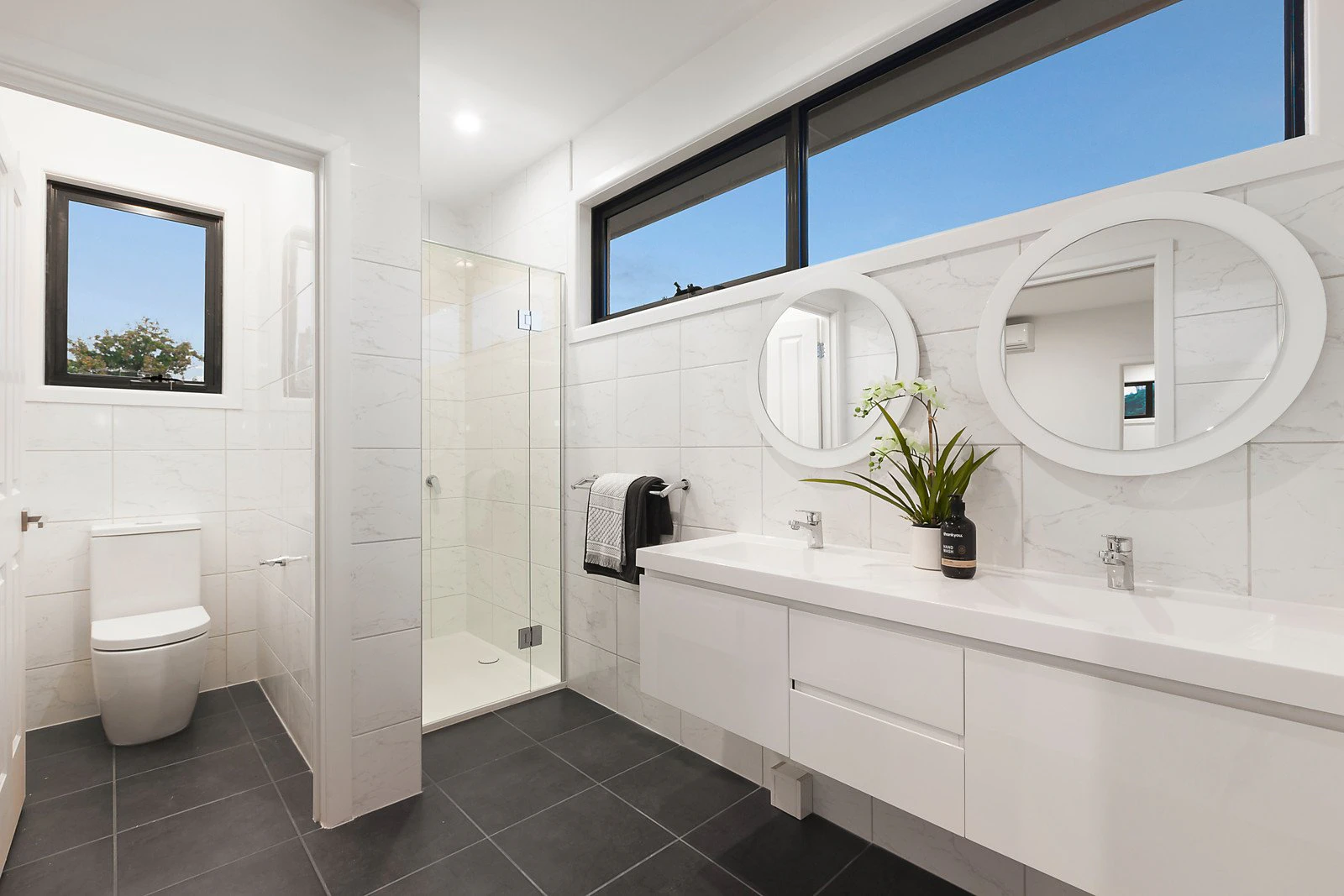2/55 Westbrook Street, Kew East, VIC