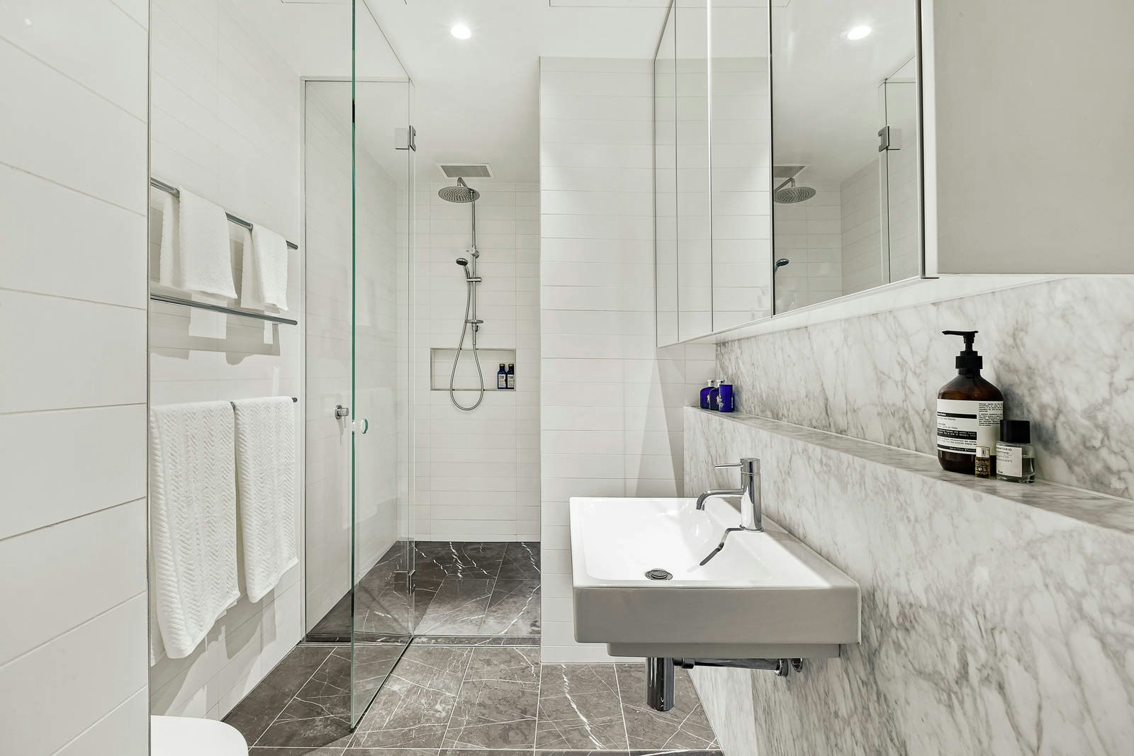 1/715 Malvern Road, Toorak, VIC