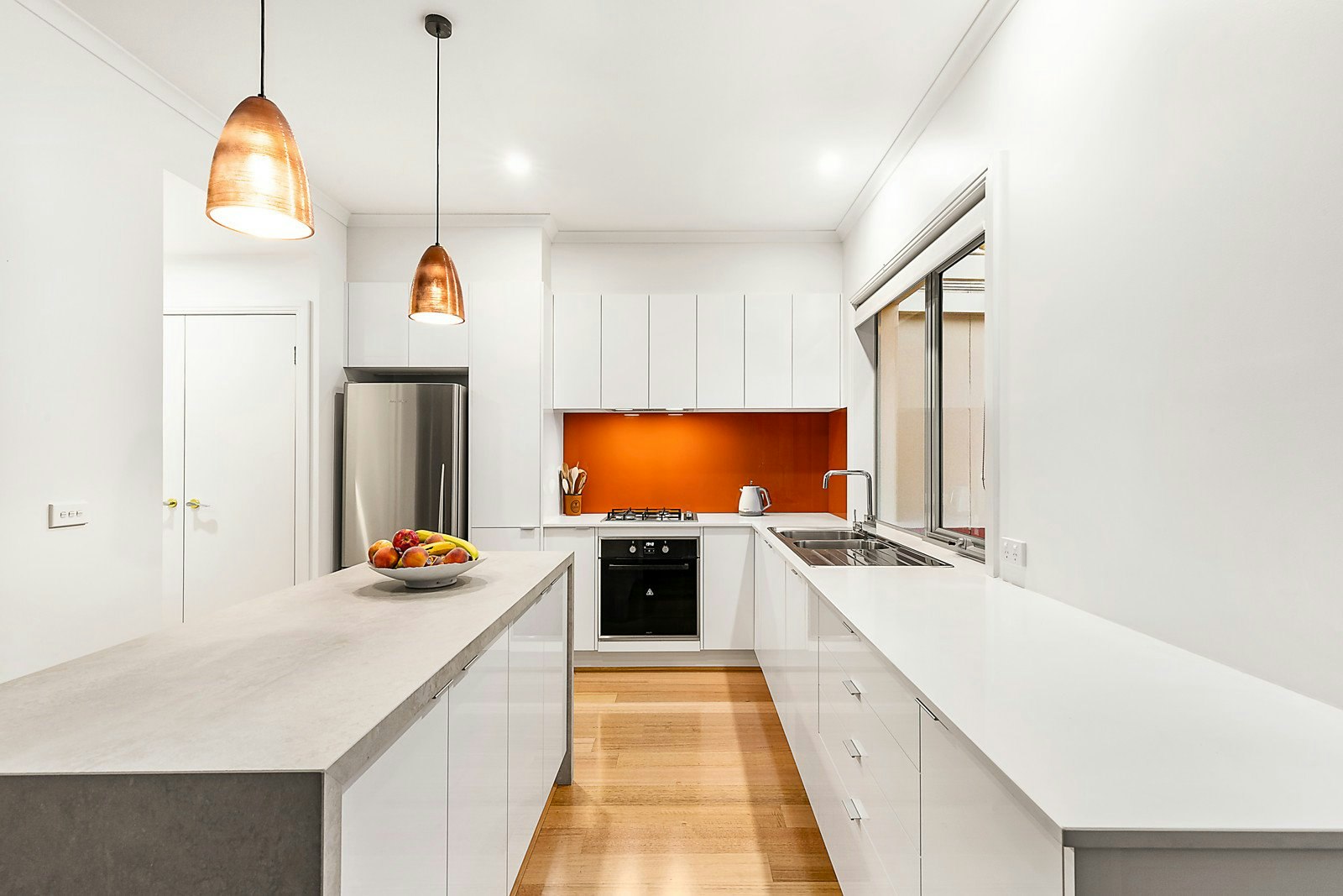 13 Canberra Parade, Port Melbourne, VIC