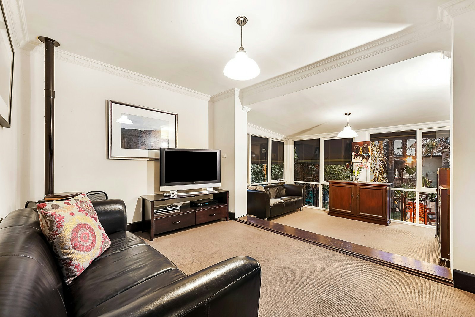 4 Oak Grove, Malvern East, VIC