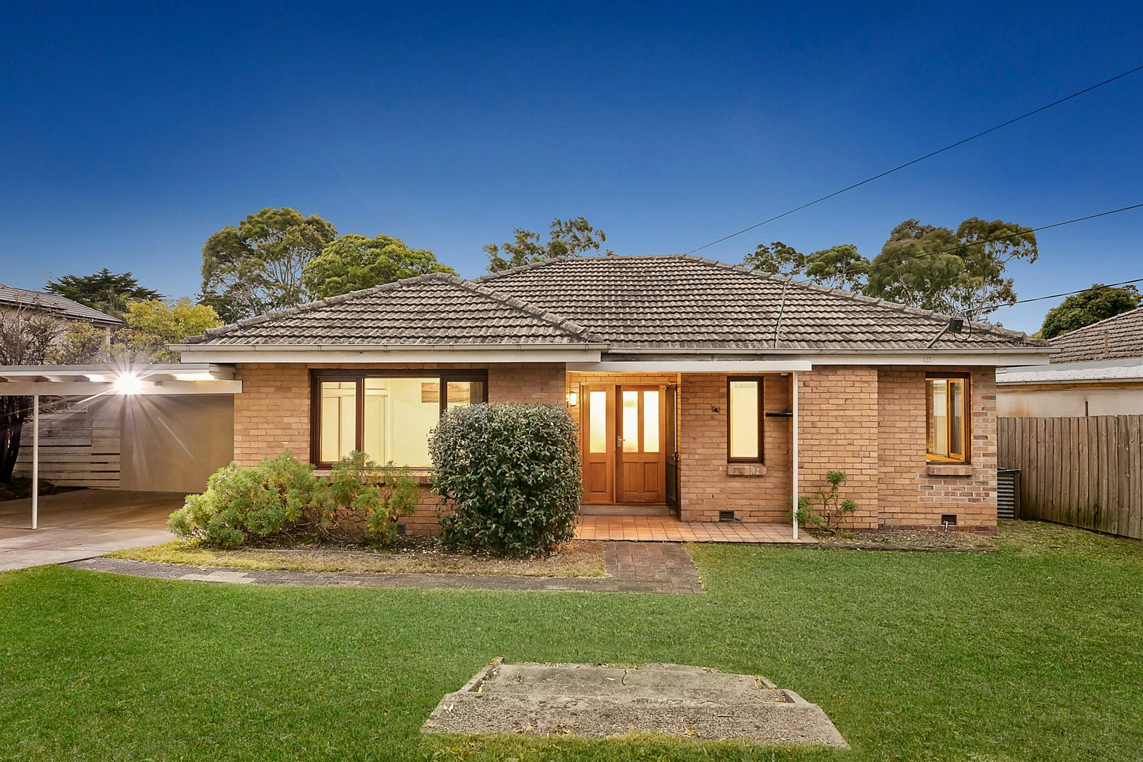 4 Sunlight Crescent, Brighton East, VIC