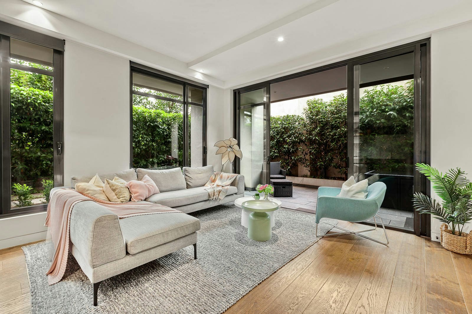 1/715 Malvern Road, Toorak, VIC