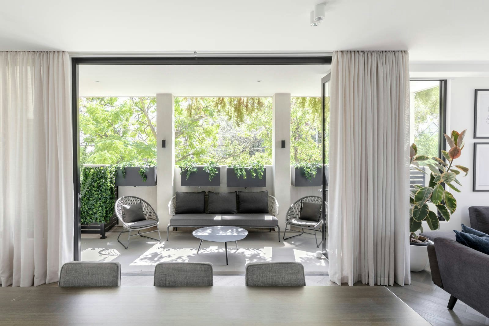 3/2 Brookville Road, Toorak, VIC