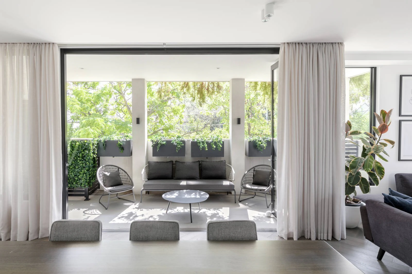 3/2 Brookville Road, Toorak, VIC
