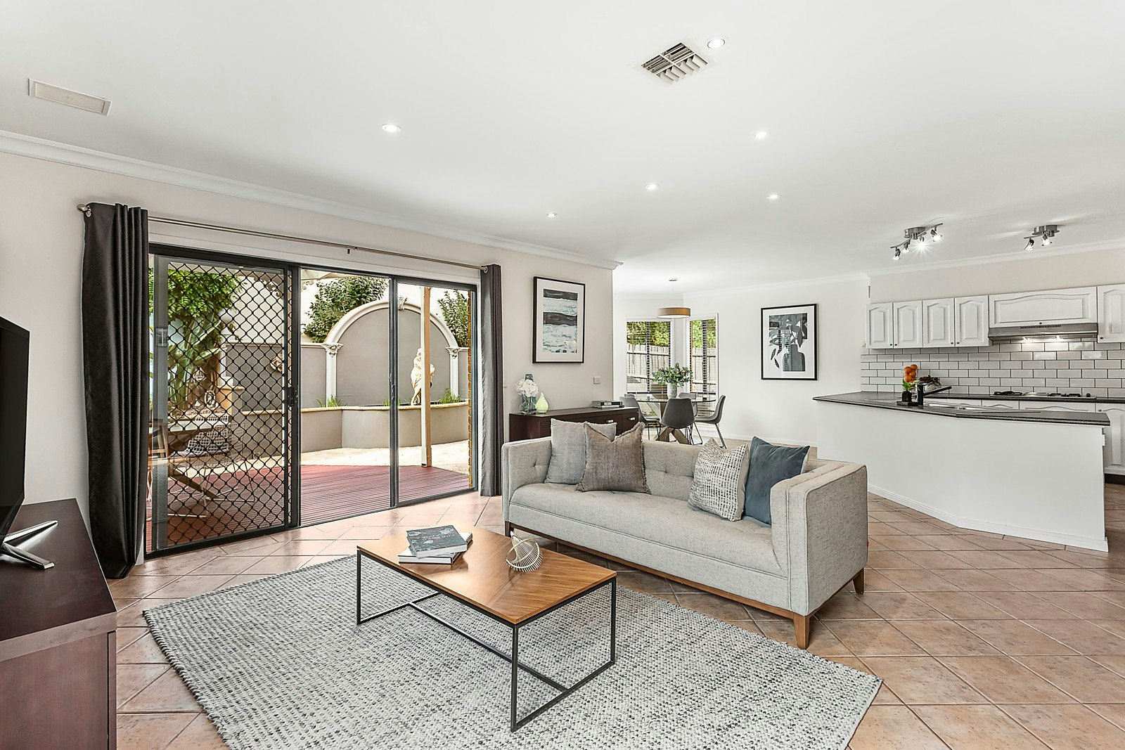 1 Parkview Crescent, Hampton East, VIC