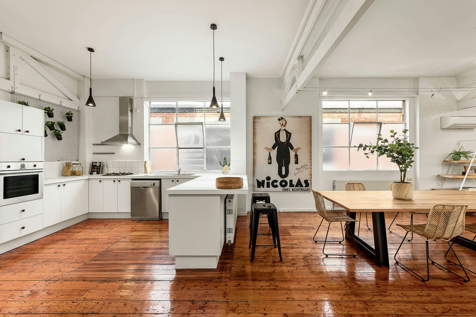 49 James Street, Windsor, VIC