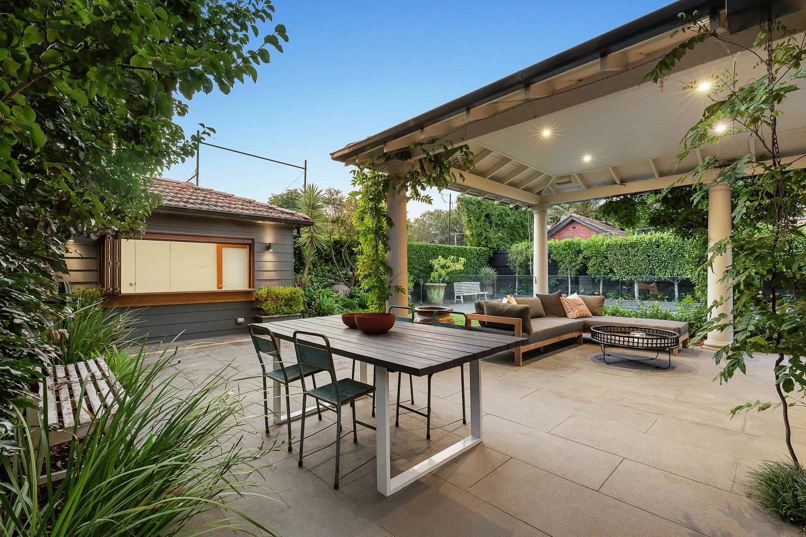 19 Willoby Avenue, Glen Iris, VIC
