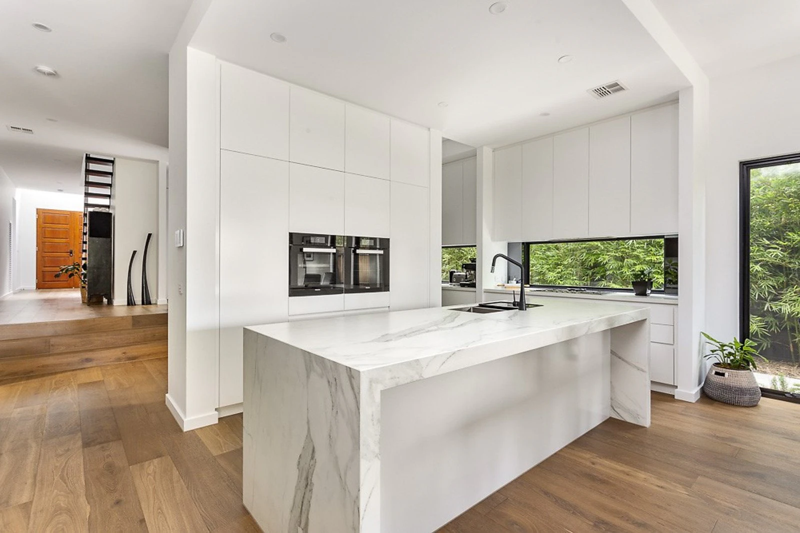 6 Fuller Avenue, Glen Iris, VIC