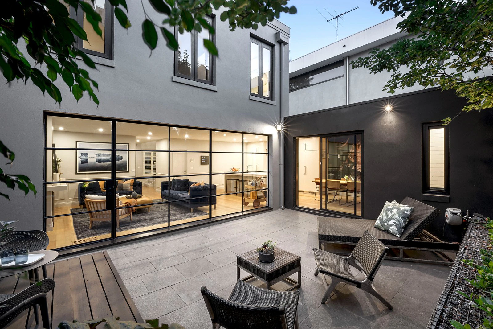 11 Tivoli Road, South Yarra, VIC