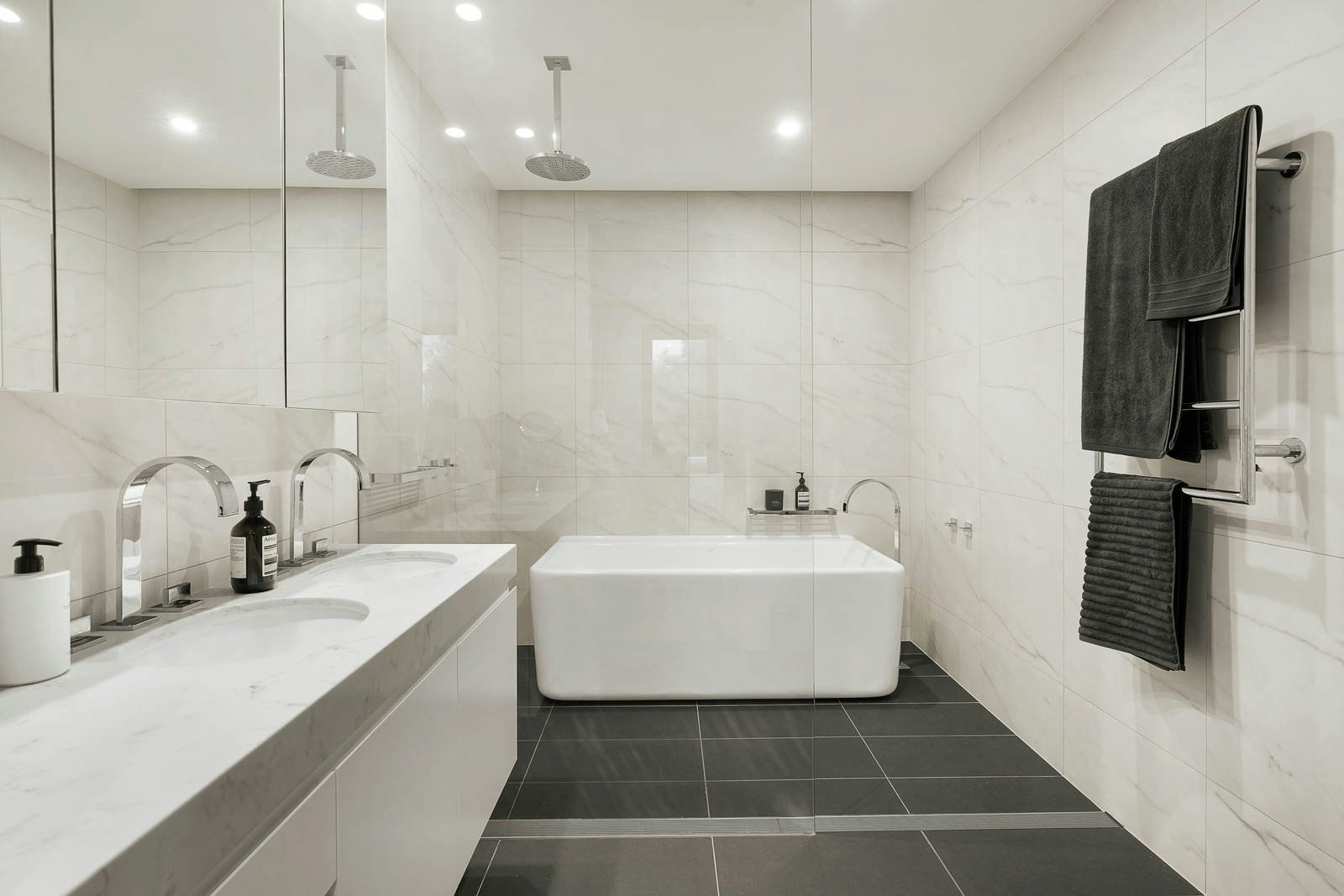 202/379 Wattletree Road, Malvern East, VIC