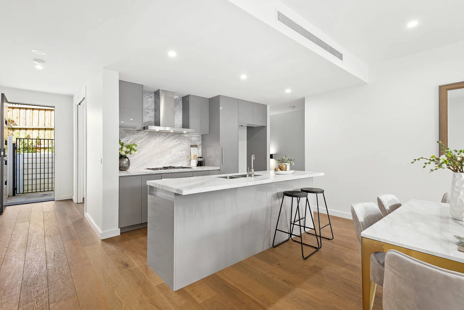 8/1289 Burke Road, Kew, VIC