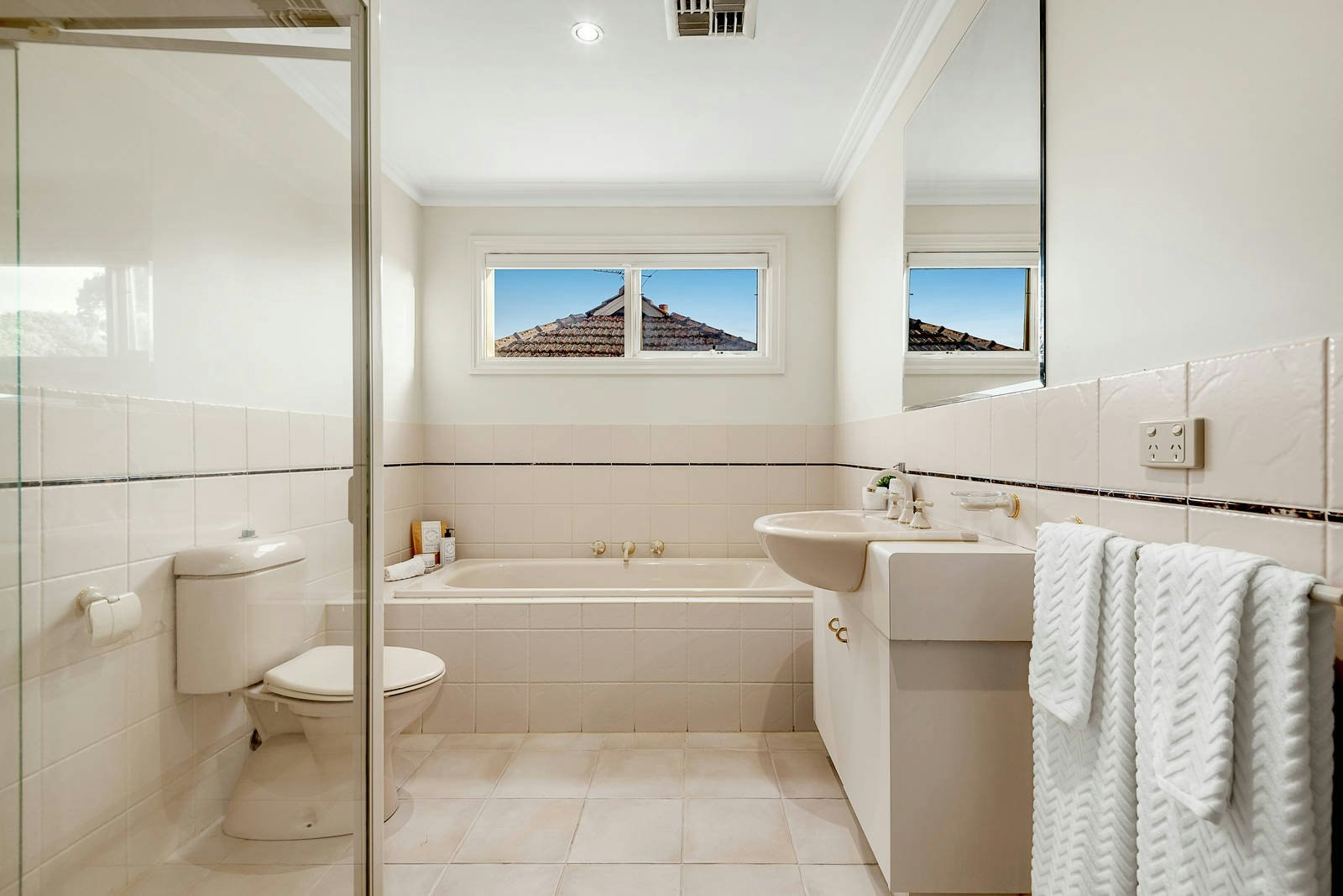 32 Victoria Road North, Malvern, VIC