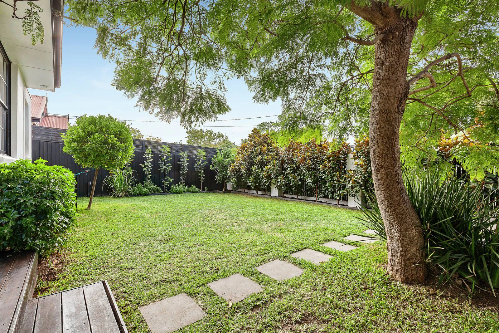 14 James Crescent, Hampton, VIC