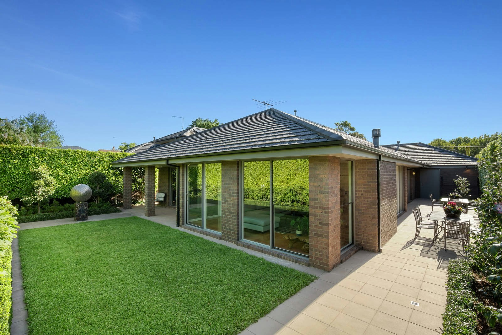 14A Uvadale Grove, Kew, VIC