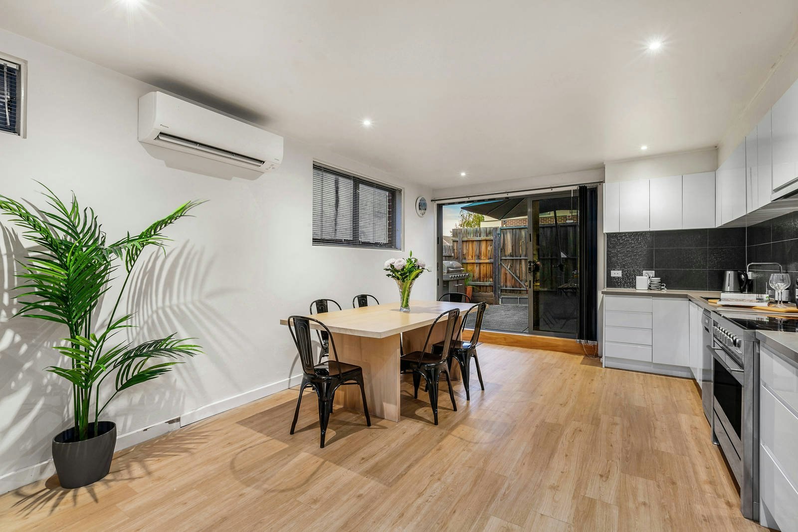 14 Yertchuk Avenue, Ashwood, VIC