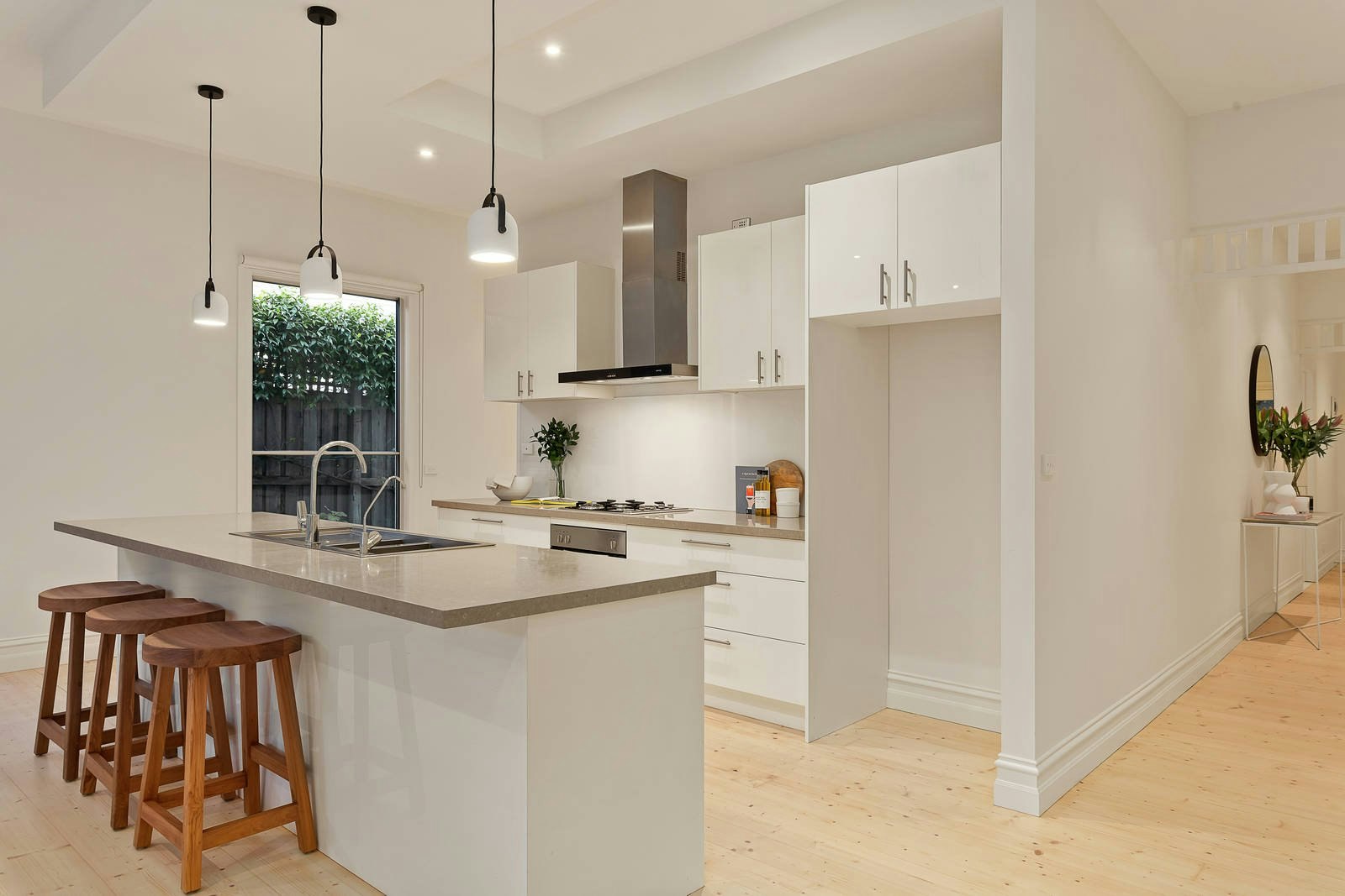 20 Fountaine Avenue, Malvern East, VIC