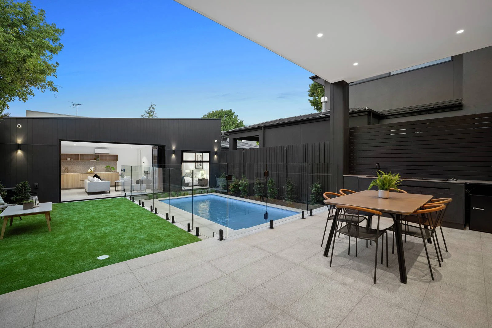 805 Hampton Street, Brighton, VIC