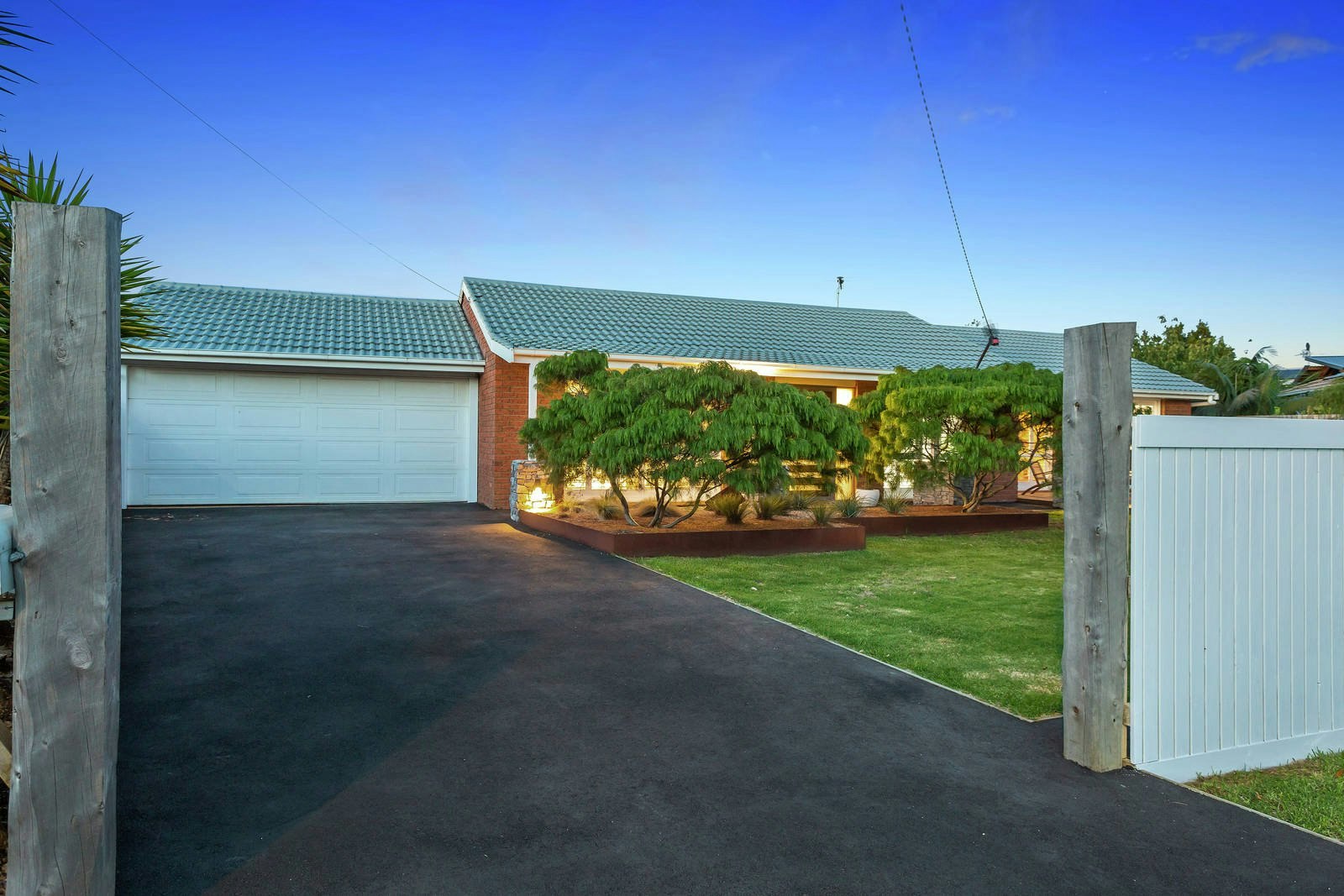 14 Riordan Court, Mornington, VIC